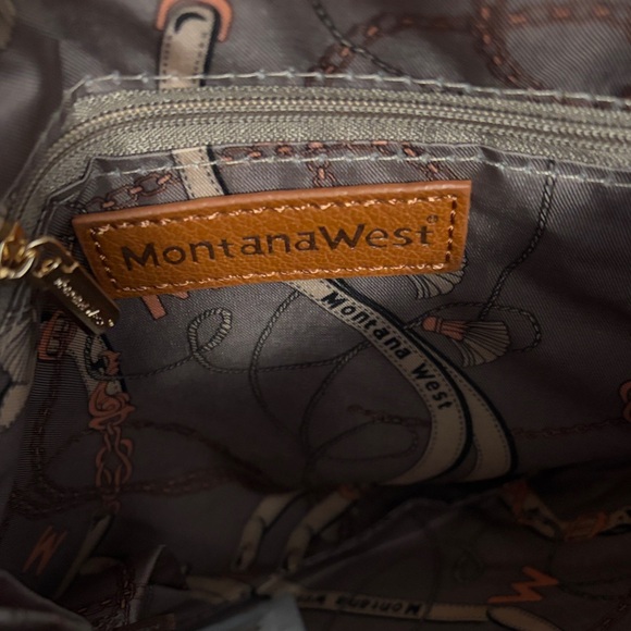 Montana West Cream Oversized Wristlet Pouch - Picture 2 of 6